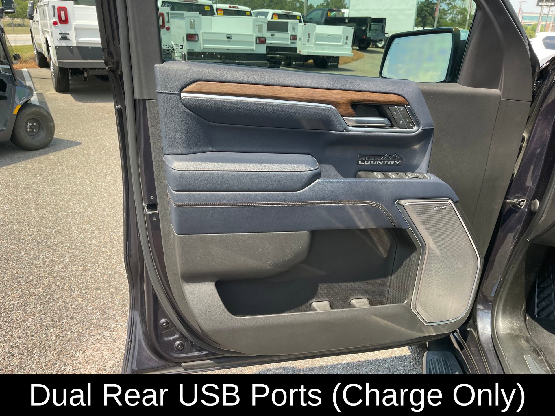 Used 2022 Chevrolet Silverado 1500 High Country w/ Z71 Off-Road Package AWD/4WD image 11