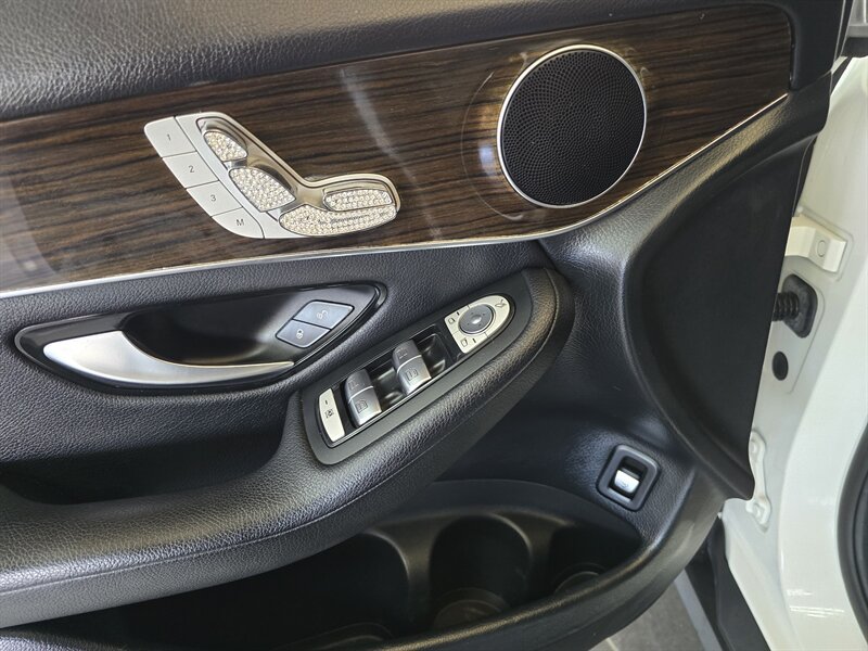 Used 2018 Mercedes-Benz GLC 300 image 18