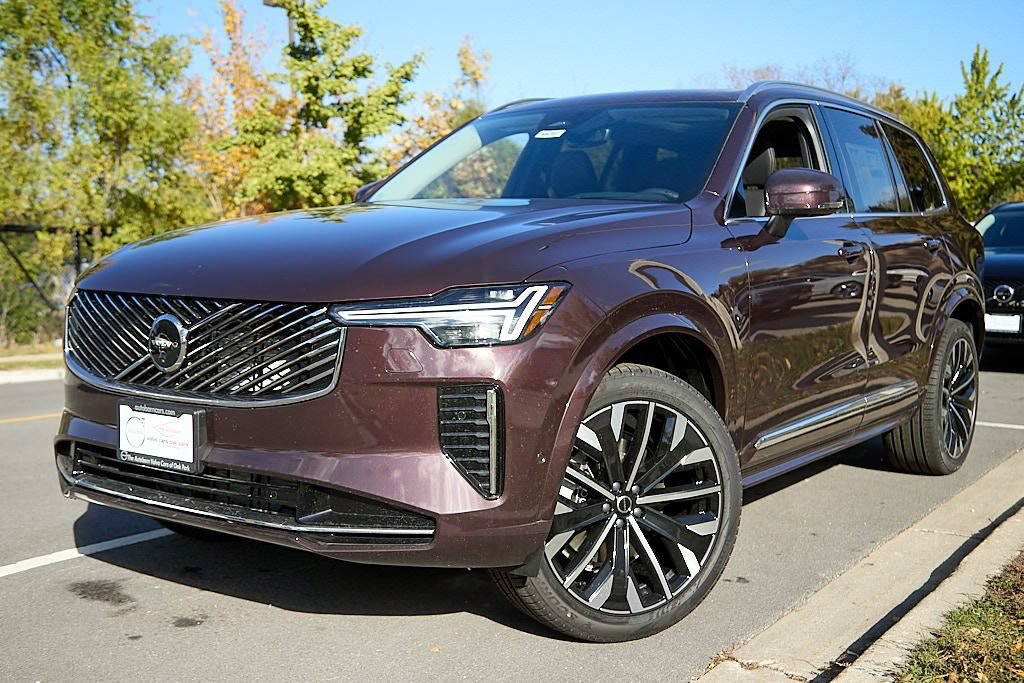 New 2026 Volvo XC90 B5 Ultra w/ Protection Package AWD/4WD image 2