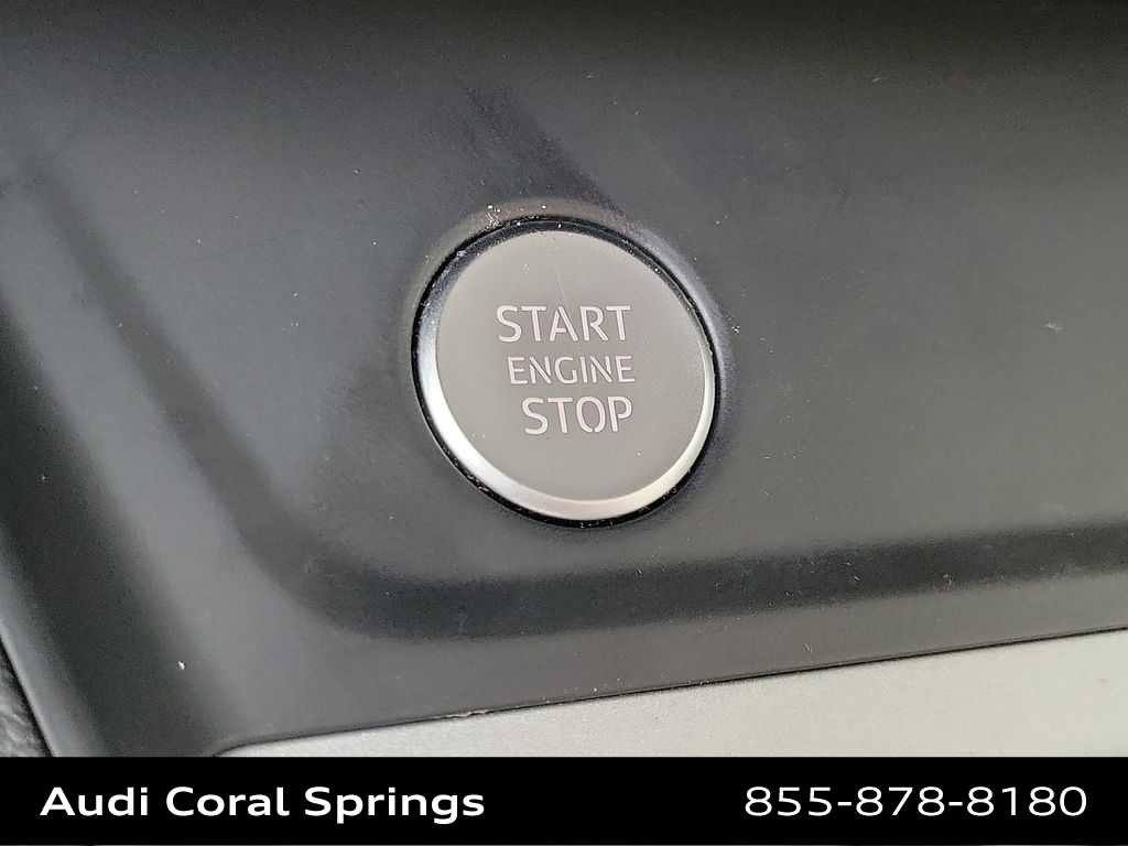 Used 2020 Audi Q3 2.0T Premium image 27