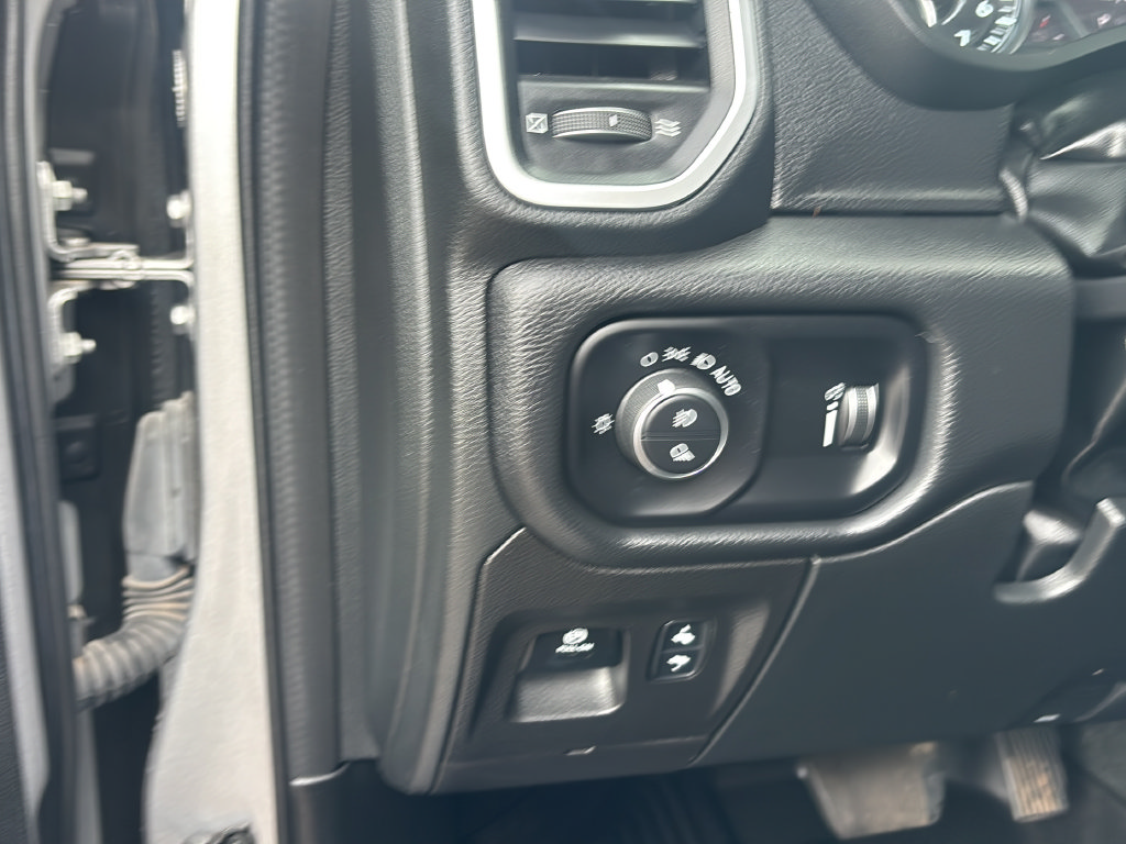 Used 2022 RAM 1500 Big Horn AWD/4WD image 21