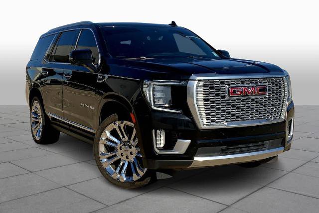 Used 2021 GMC Yukon Denali w/ Denali Ultimate Package image 2