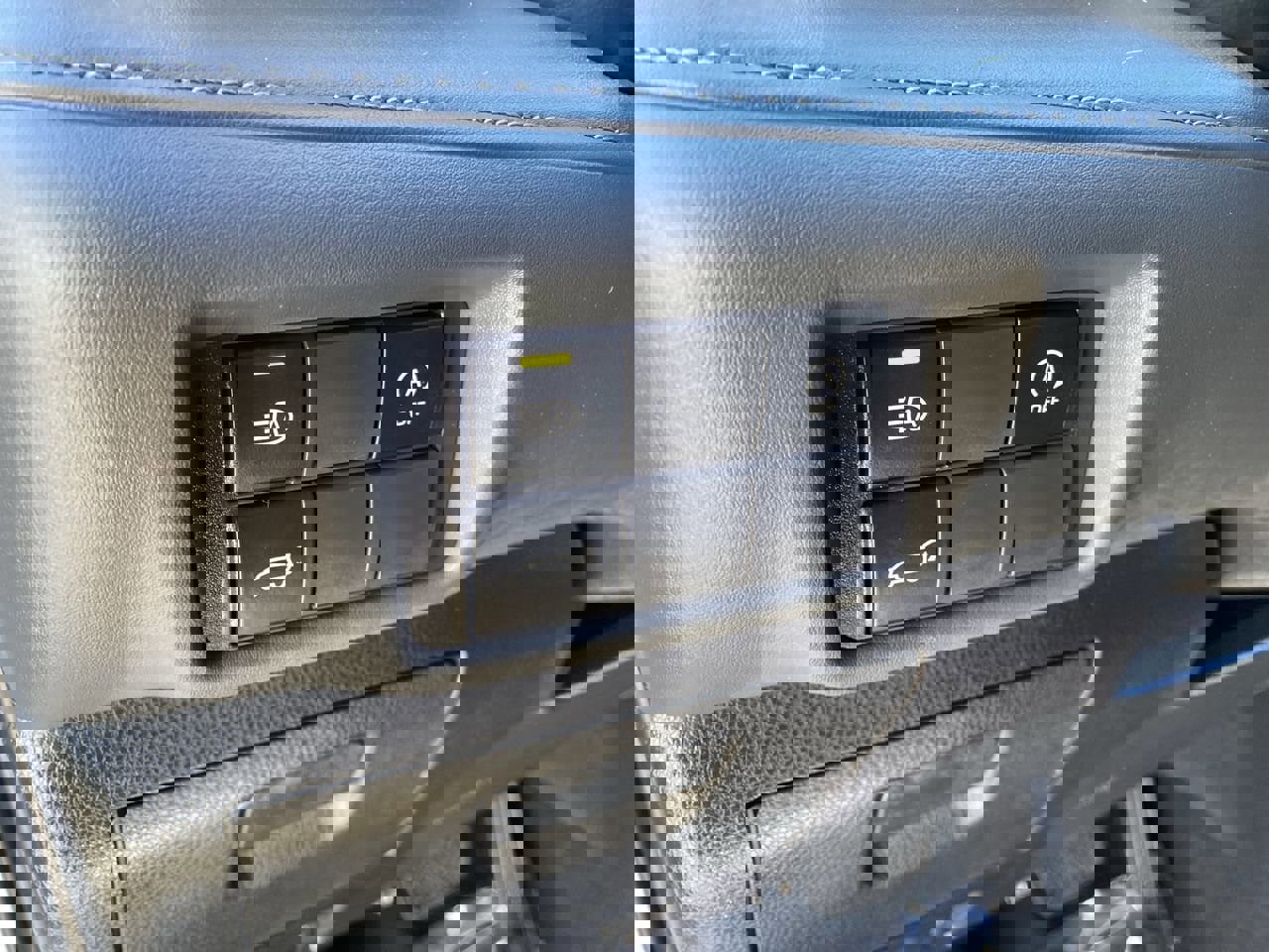 Used 2023 Toyota Highlander XSE image 13