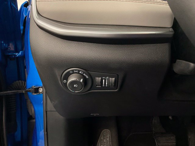 Used 2025 Jeep Compass Limited AWD/4WD image 14