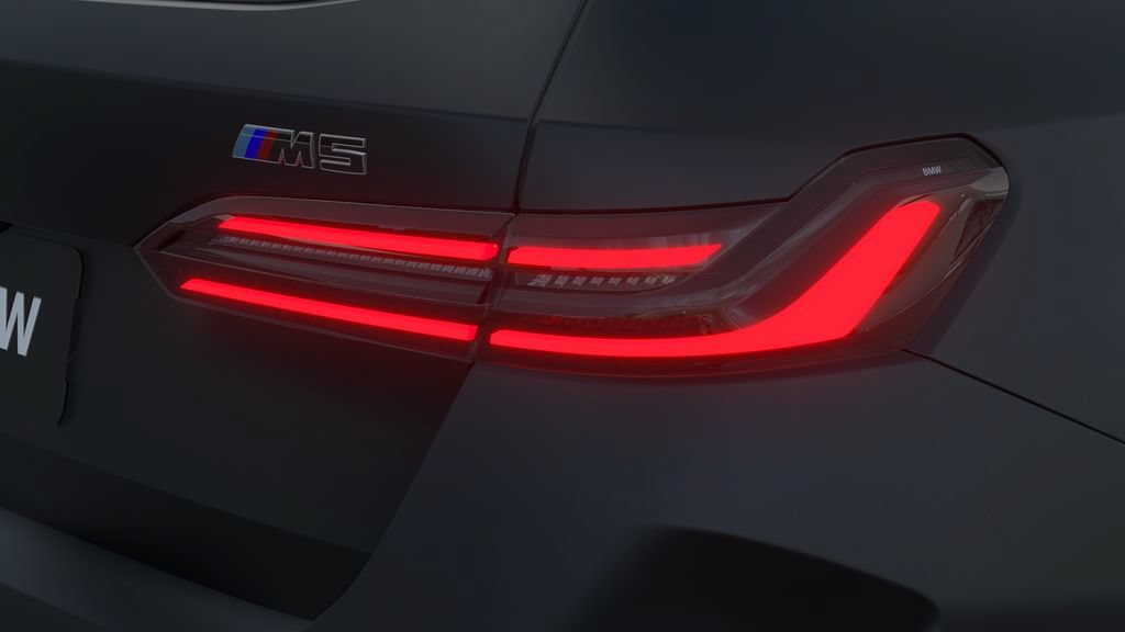 New 2027 BMW M5 Touring AWD/4WD image 34