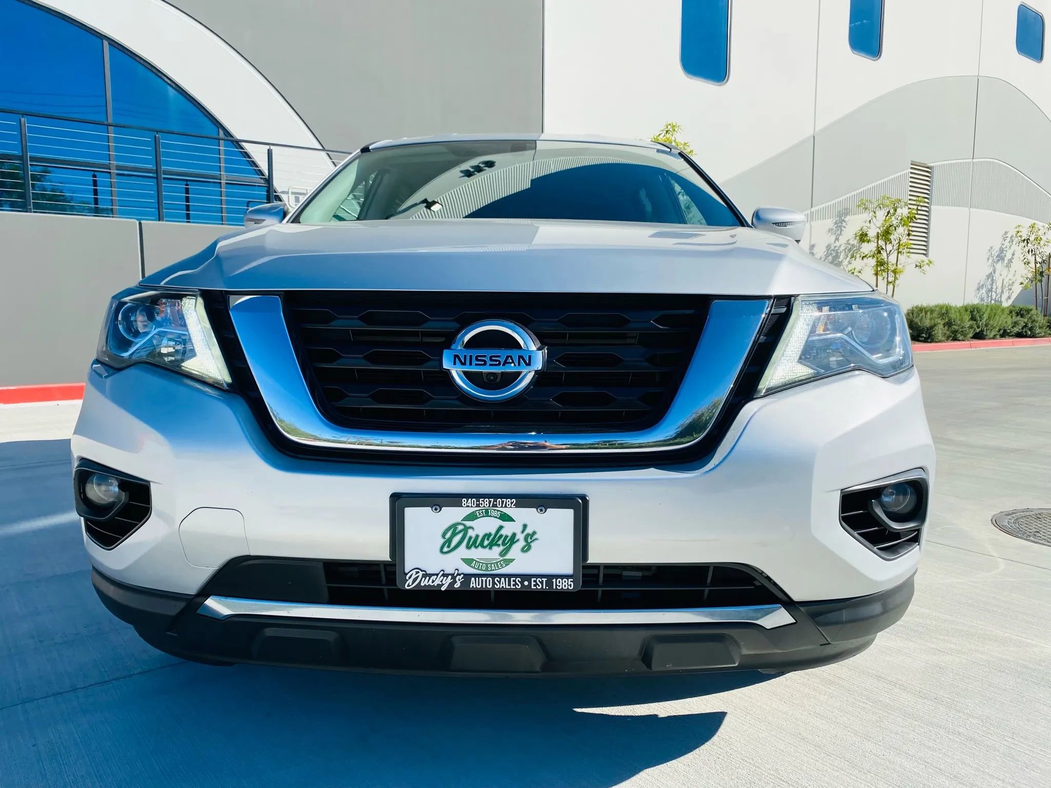 Used 2020 Nissan Pathfinder SL image 36