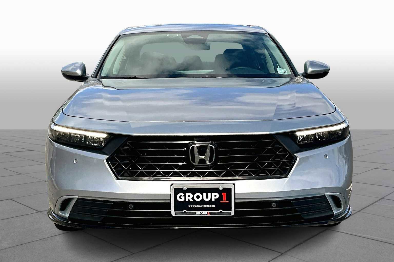 Used 2025 Honda Accord EX-L image 3