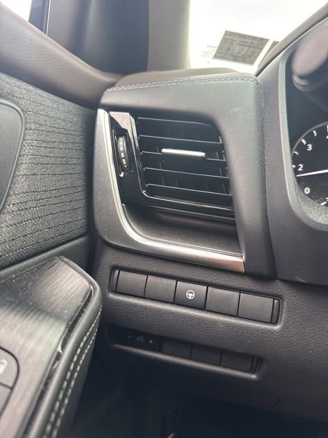 Certified 2021 Nissan Rogue SV AWD/4WD image 19
