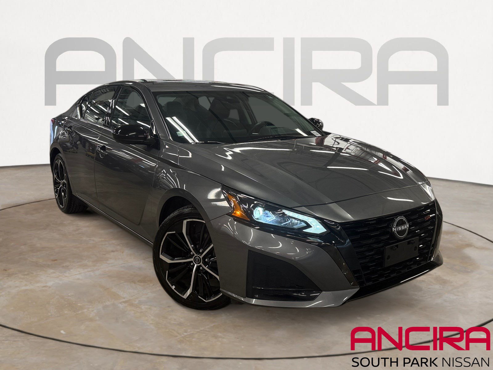 Used 2024 Nissan Altima 2.5 SR FWD image 1