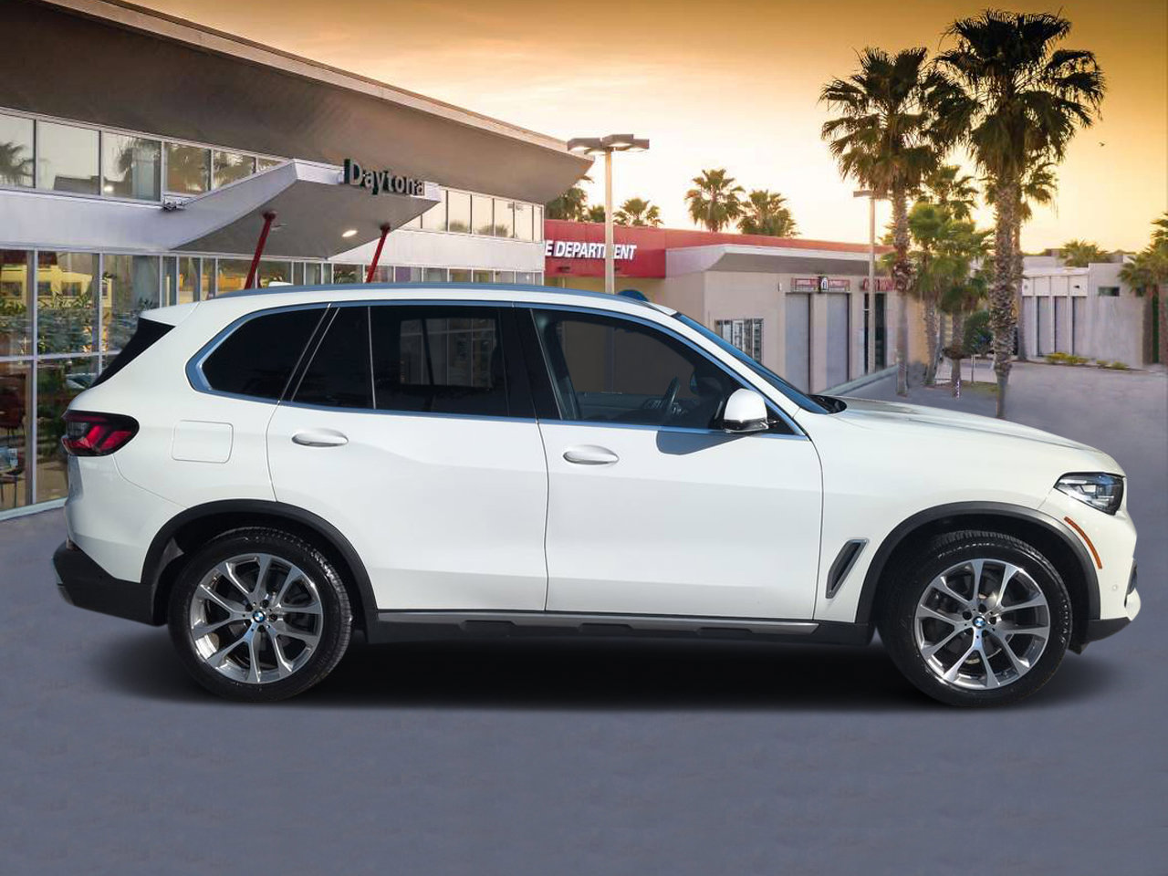 Used 2022 BMW X5 sDrive40i w/ Premium Package RWD image 2
