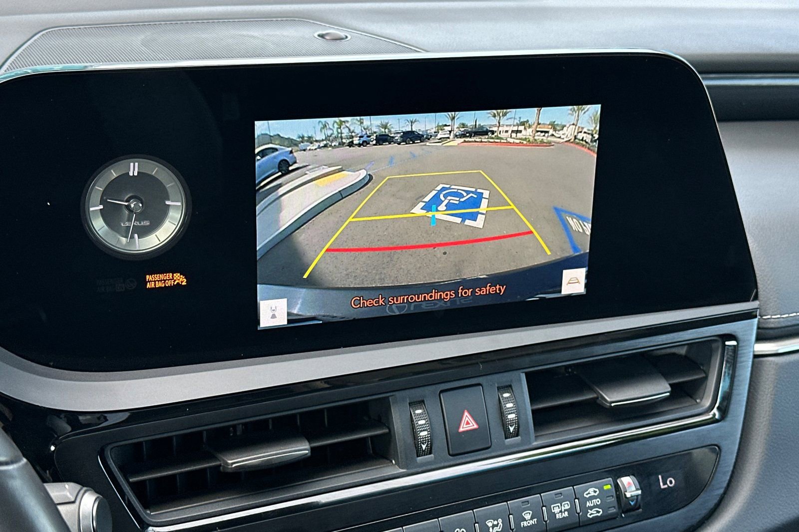 Used 2024 Lexus ES 350 w/ Accessory Package (Z2) image 25