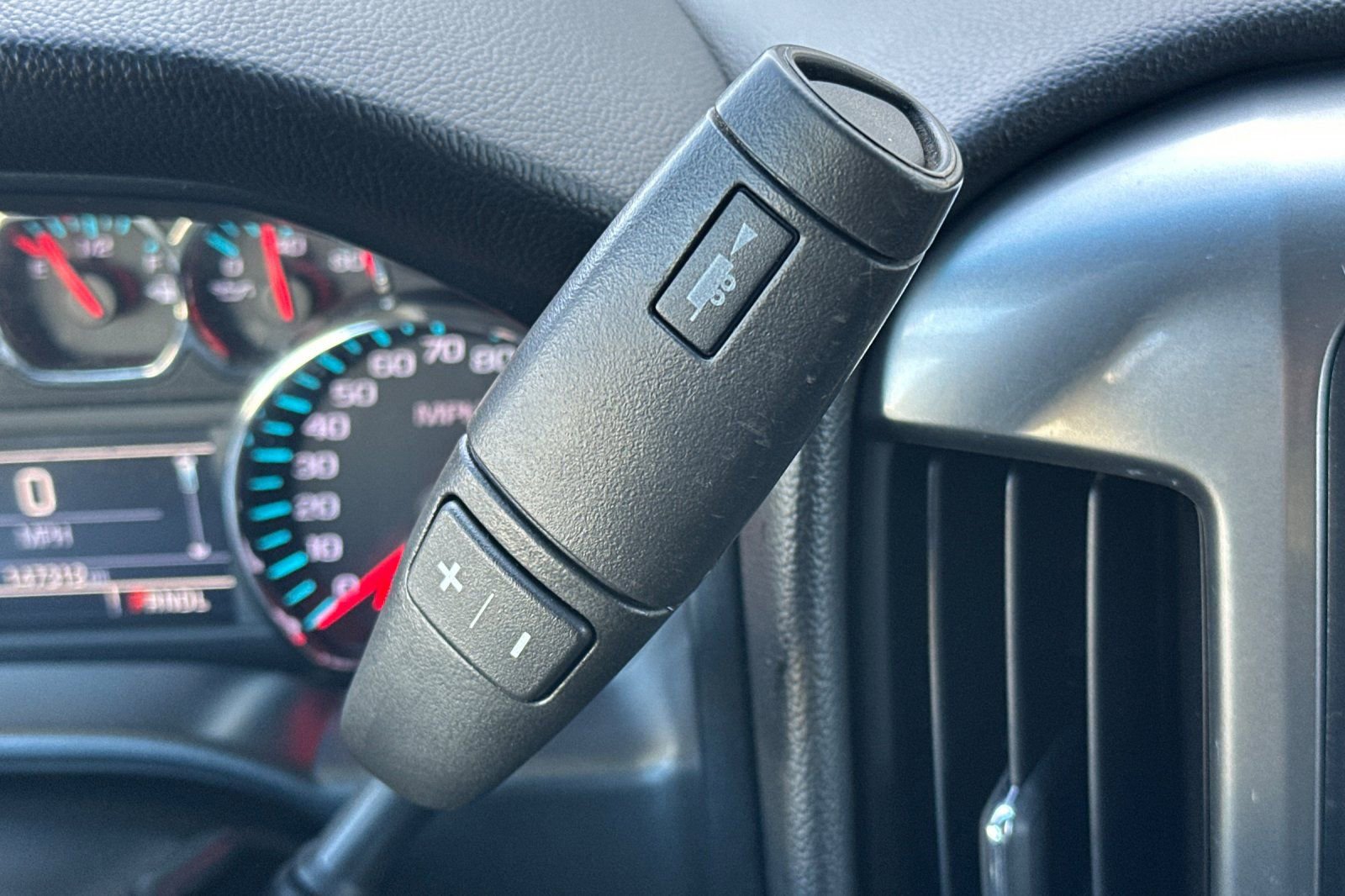 Used 2018 Chevrolet Silverado 1500 LT image 20