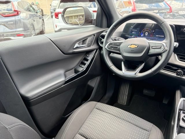 Used 2026 Chevrolet Equinox LT AWD/4WD image 29