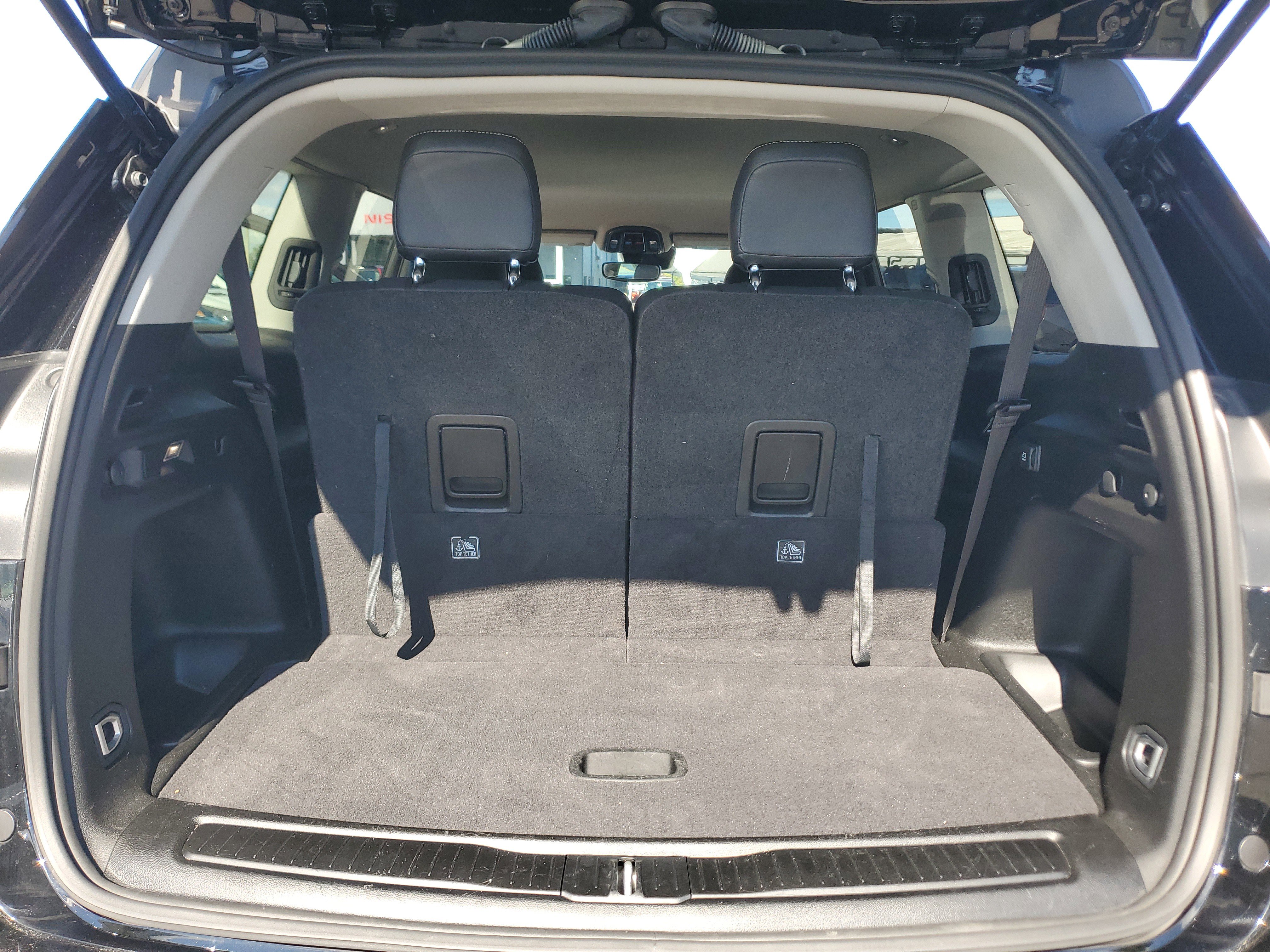 Used 2023 Jeep Grand Cherokee L Laredo image 30