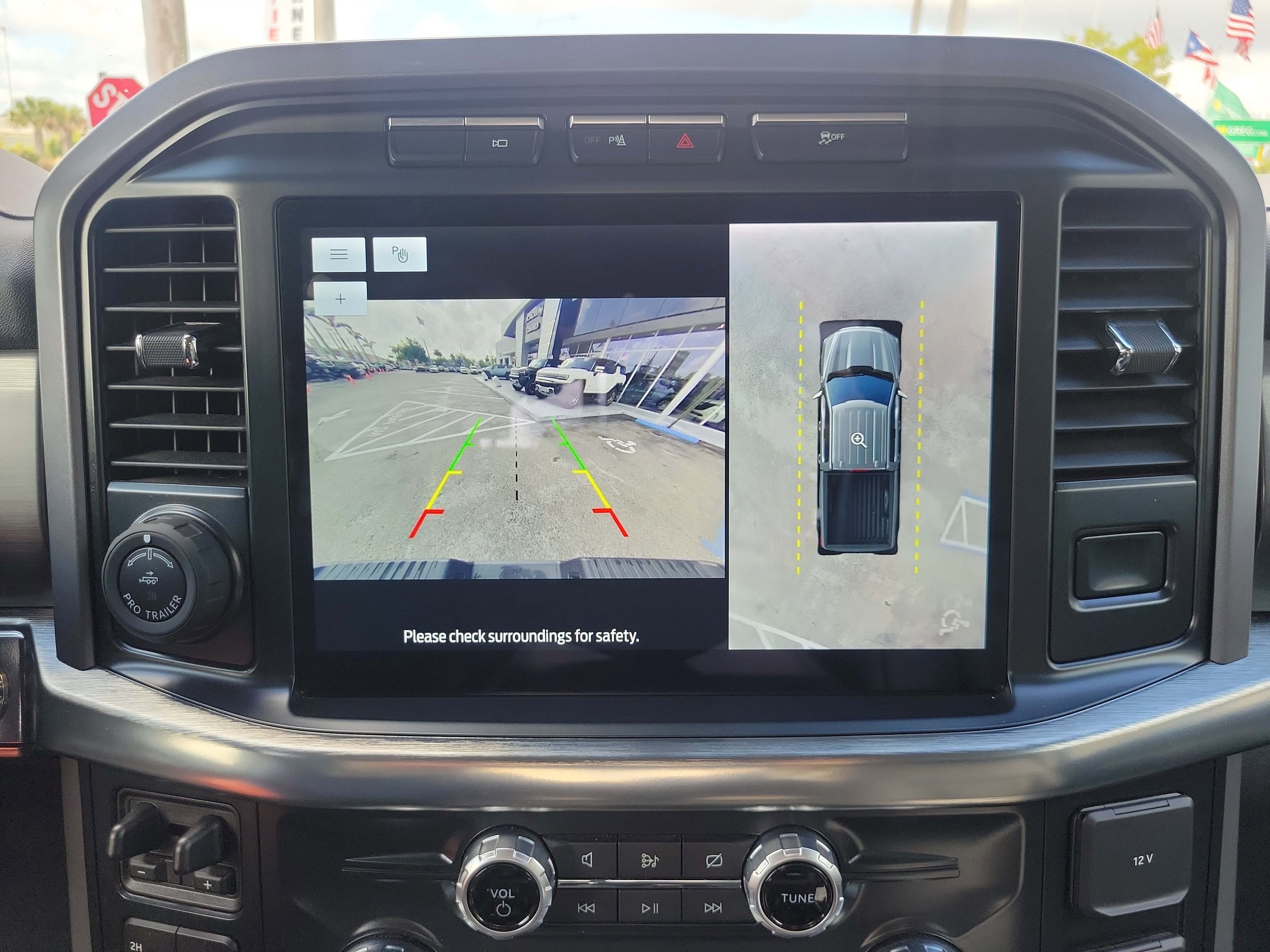 Used 2022 Ford F150 Lariat image 11