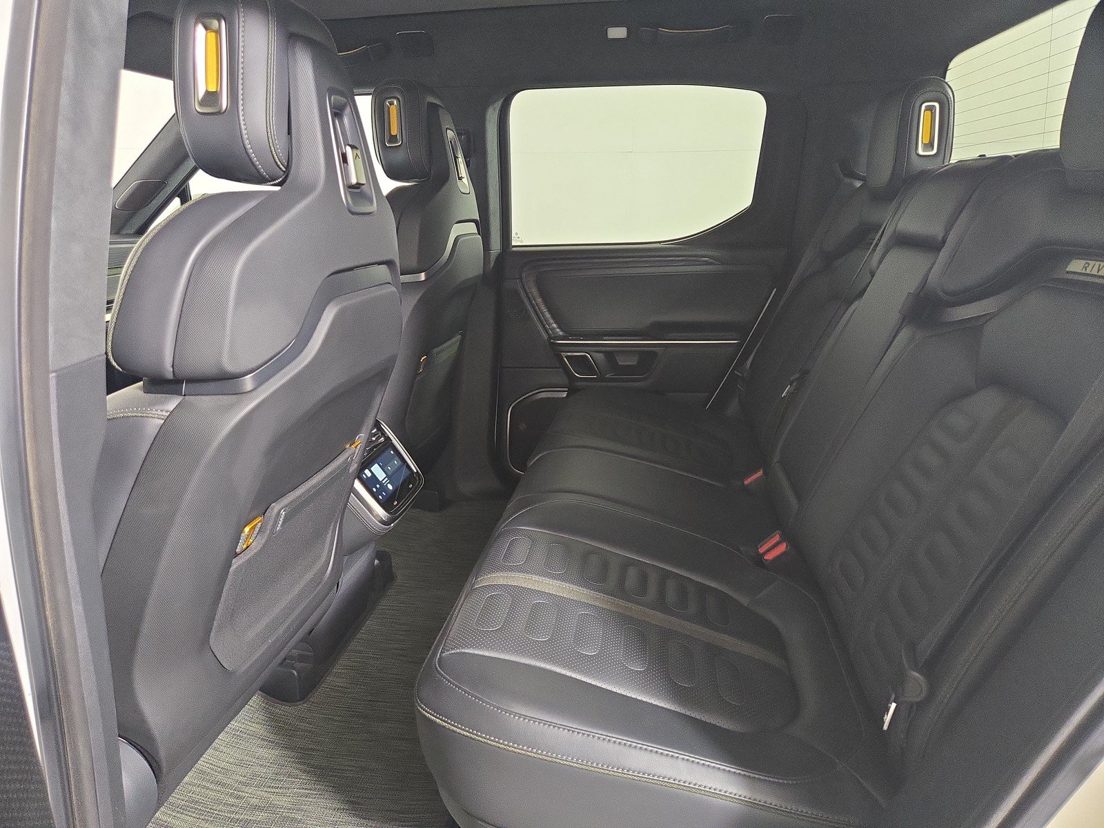 Used 2023 Rivian R1T Adventure AWD/4WD image 21