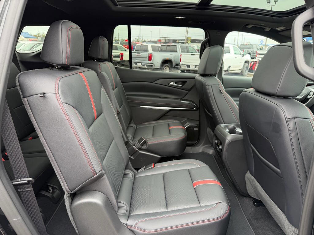 Used 2026 Chevrolet Traverse RS image 58