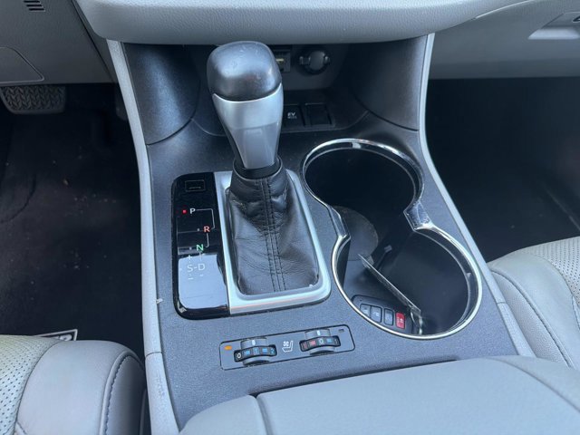 Used 2019 Toyota Highlander Limited AWD/4WD image 32