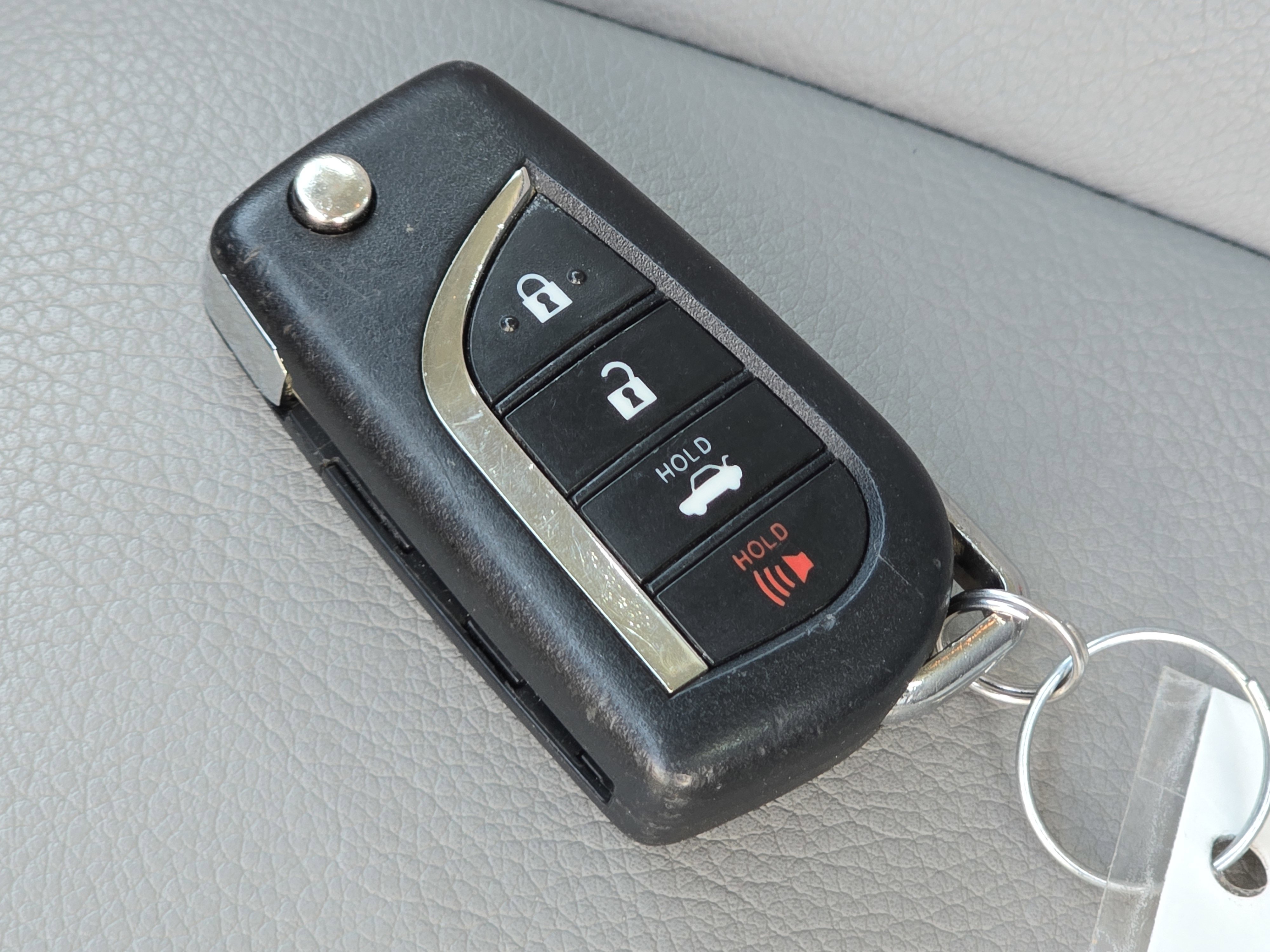 Used 2023 Toyota Camry SE image 34