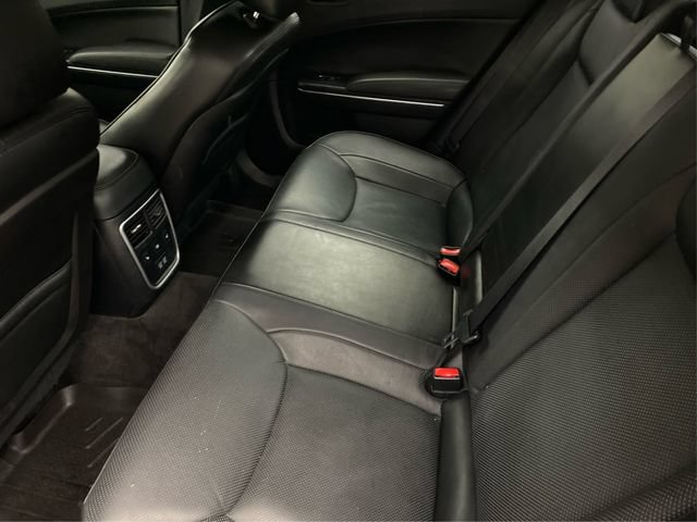Used 2017 Chrysler 300 C AWD/4WD image 11