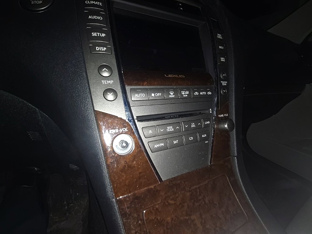 Used 2011 Lexus ES 350 image 4