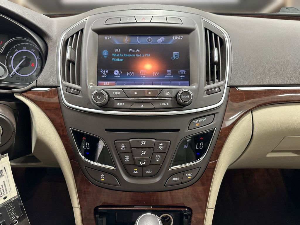 Used 2016 Buick Regal FWD image 18