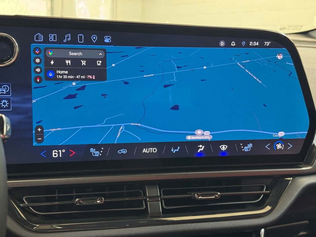 Used 2025 Chevrolet Equinox EV RS FWD image 42
