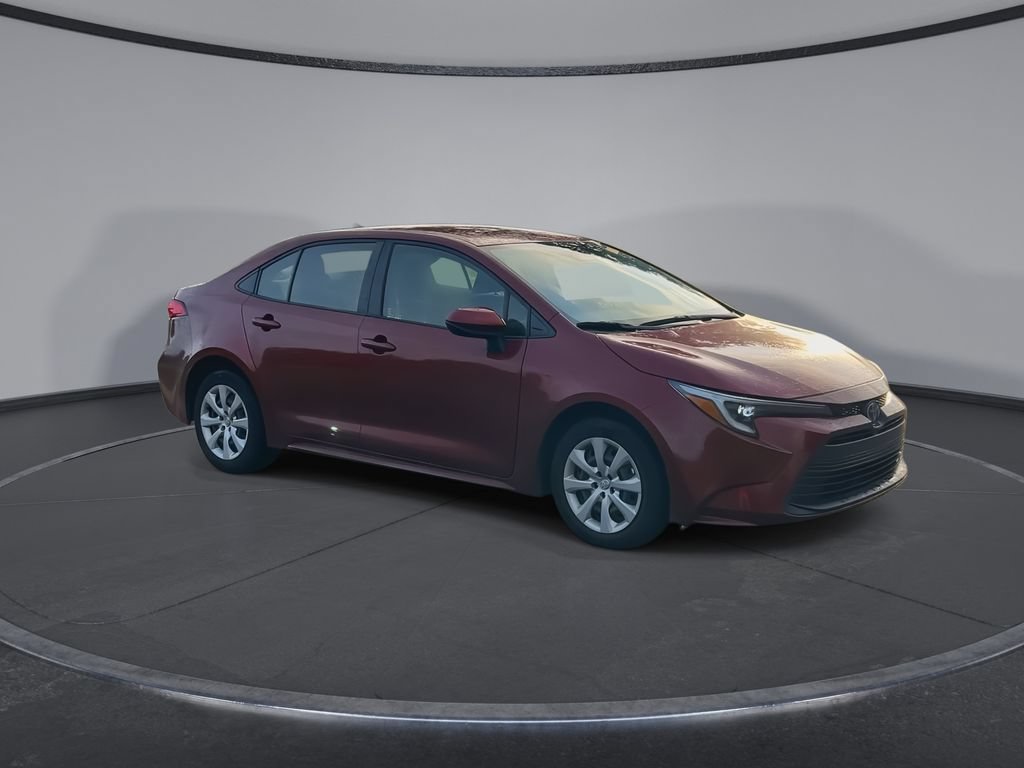 Used 2025 Toyota Corolla LE FWD image 2
