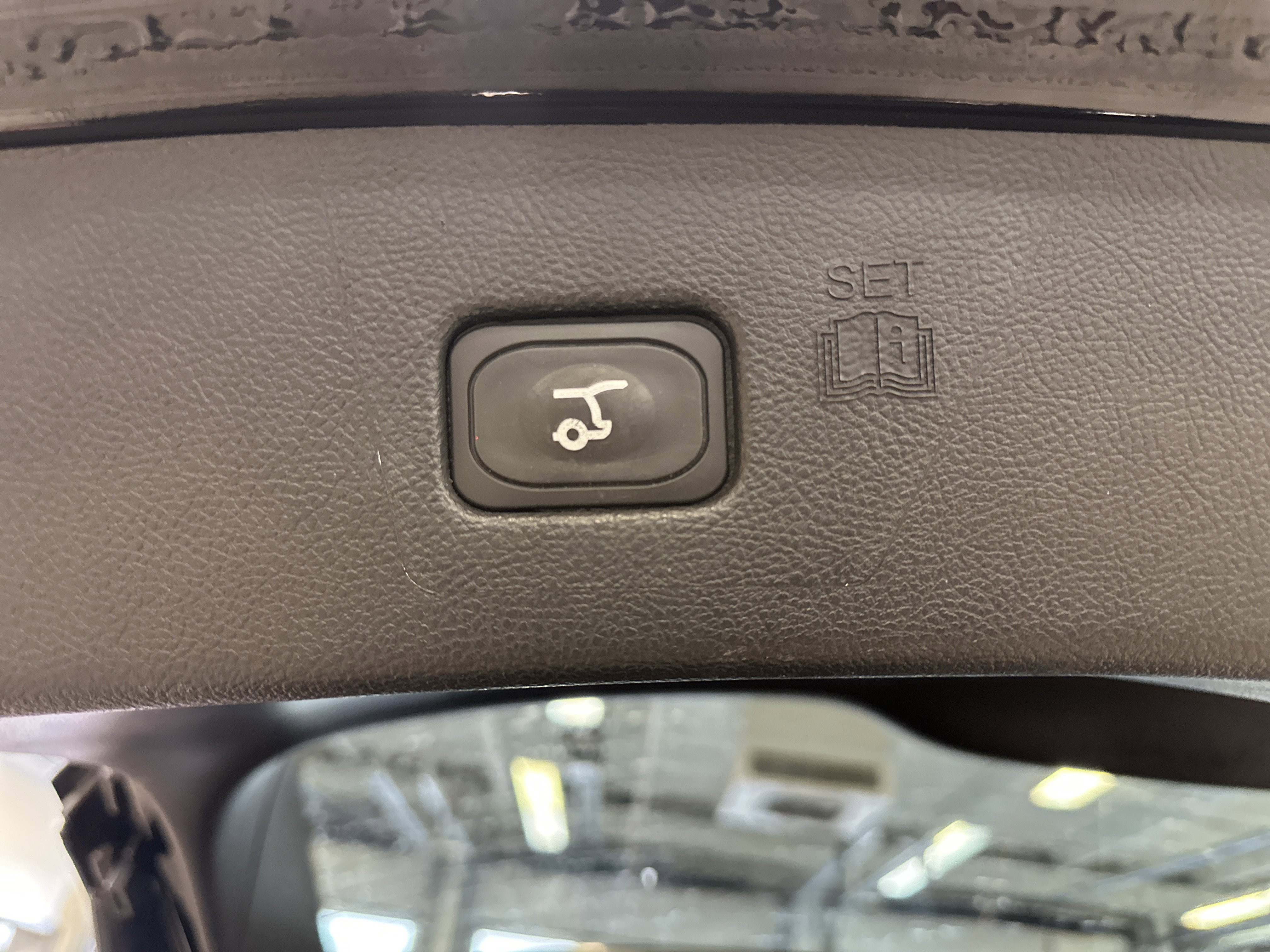 Used 2024 Ford Edge SEL w/ Convenience Package image 30