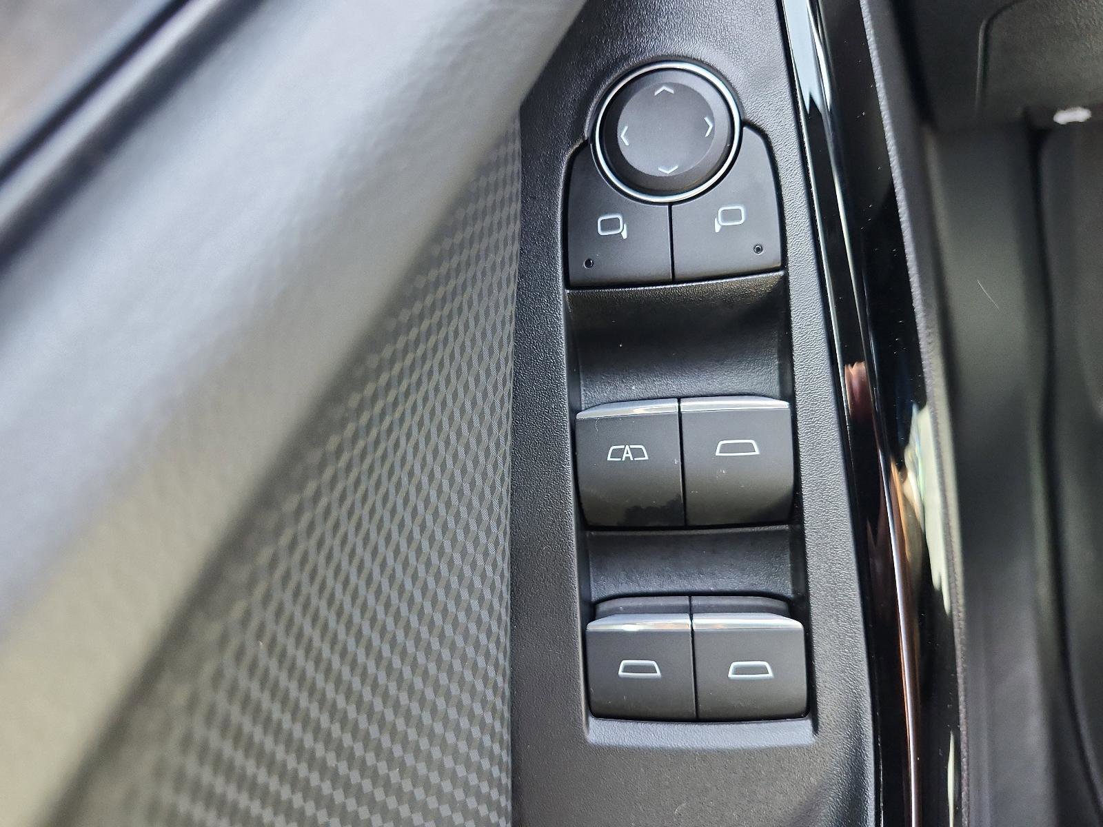 Certified 2025 Chevrolet Equinox RS w/ Safety and Technology Package image 20