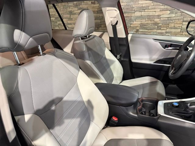 Used 2021 Toyota RAV4 Limited w/ Limited Grade Weather Package AWD/4WD image 35