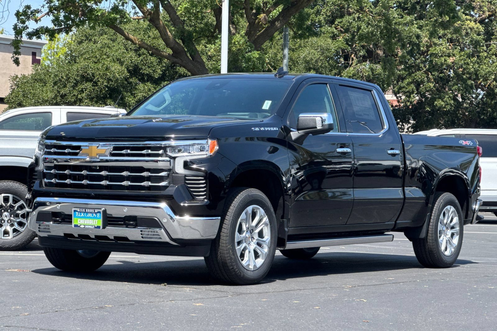 New 2026 Chevrolet Silverado 1500 LTZ w/ LTZ Premium Package AWD/4WD image 7