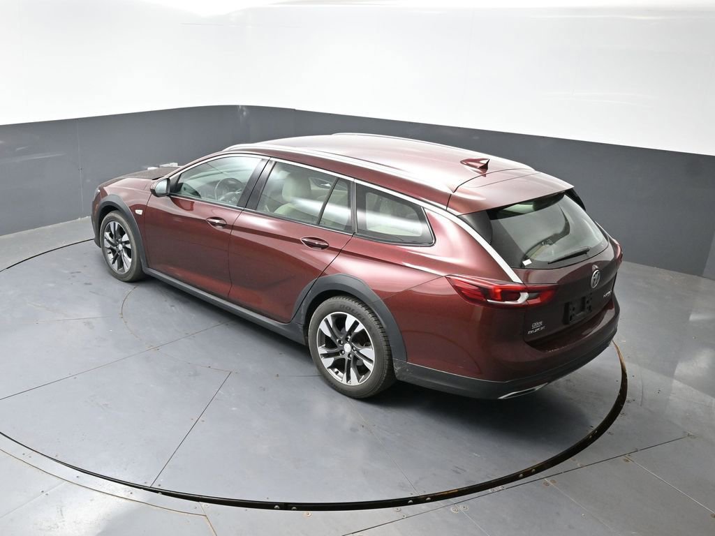 Used 2018 Buick Regal Preferred w/ Sights and Sounds Package AWD/4WD image 21