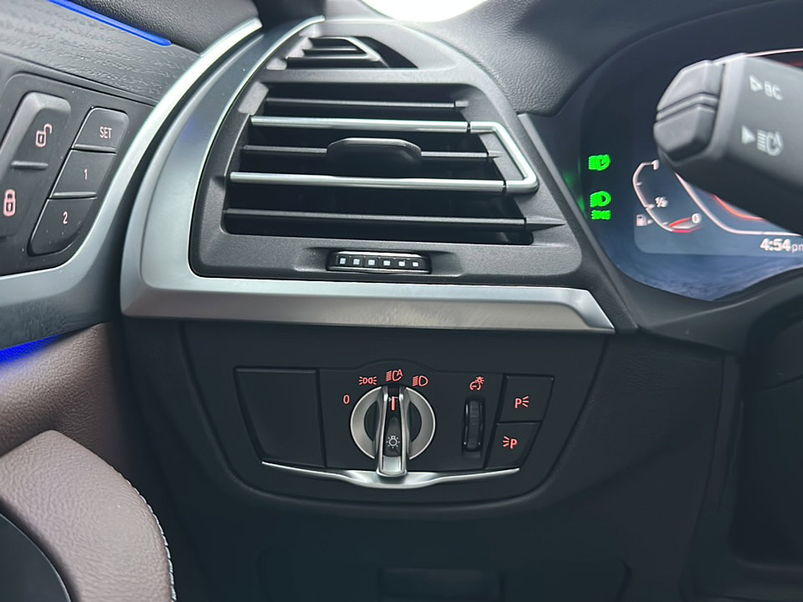 Certified 2024 BMW X3 sDrive30i w/ Premium Package image 36