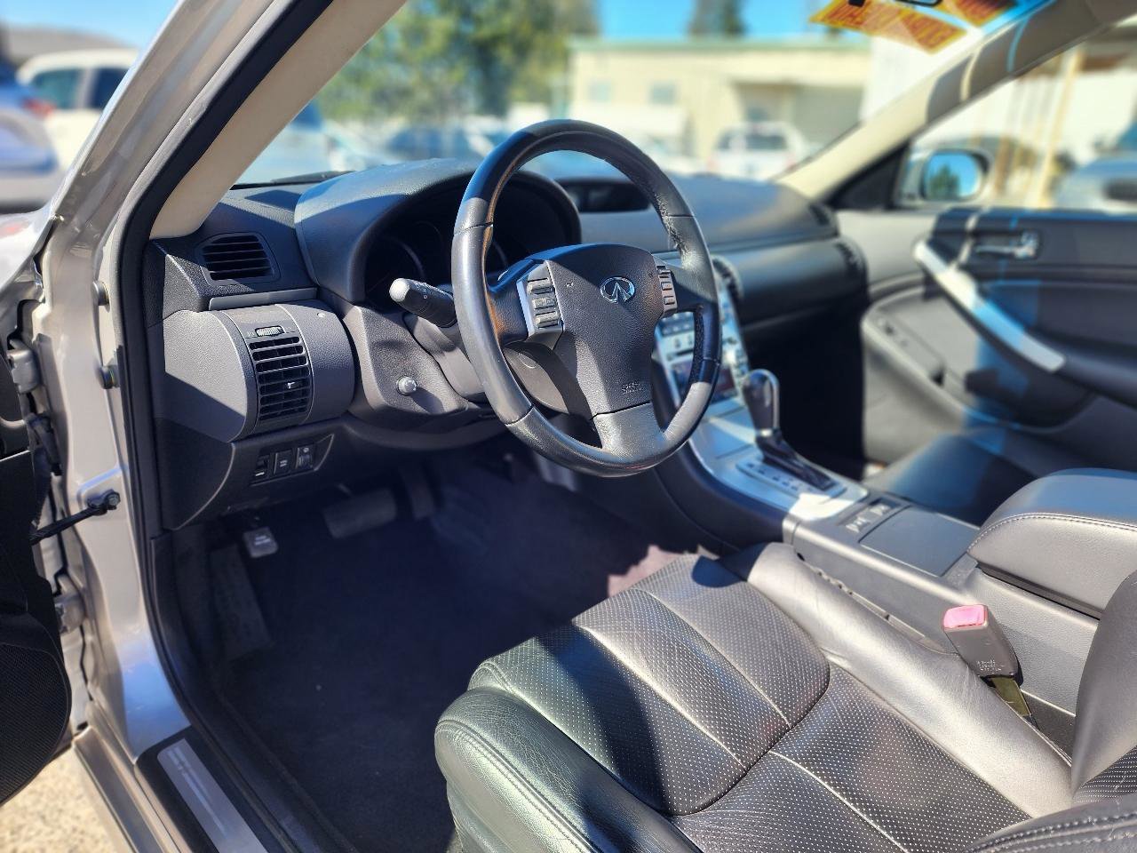 Used 2005 INFINITI G35 x Sedan image 11