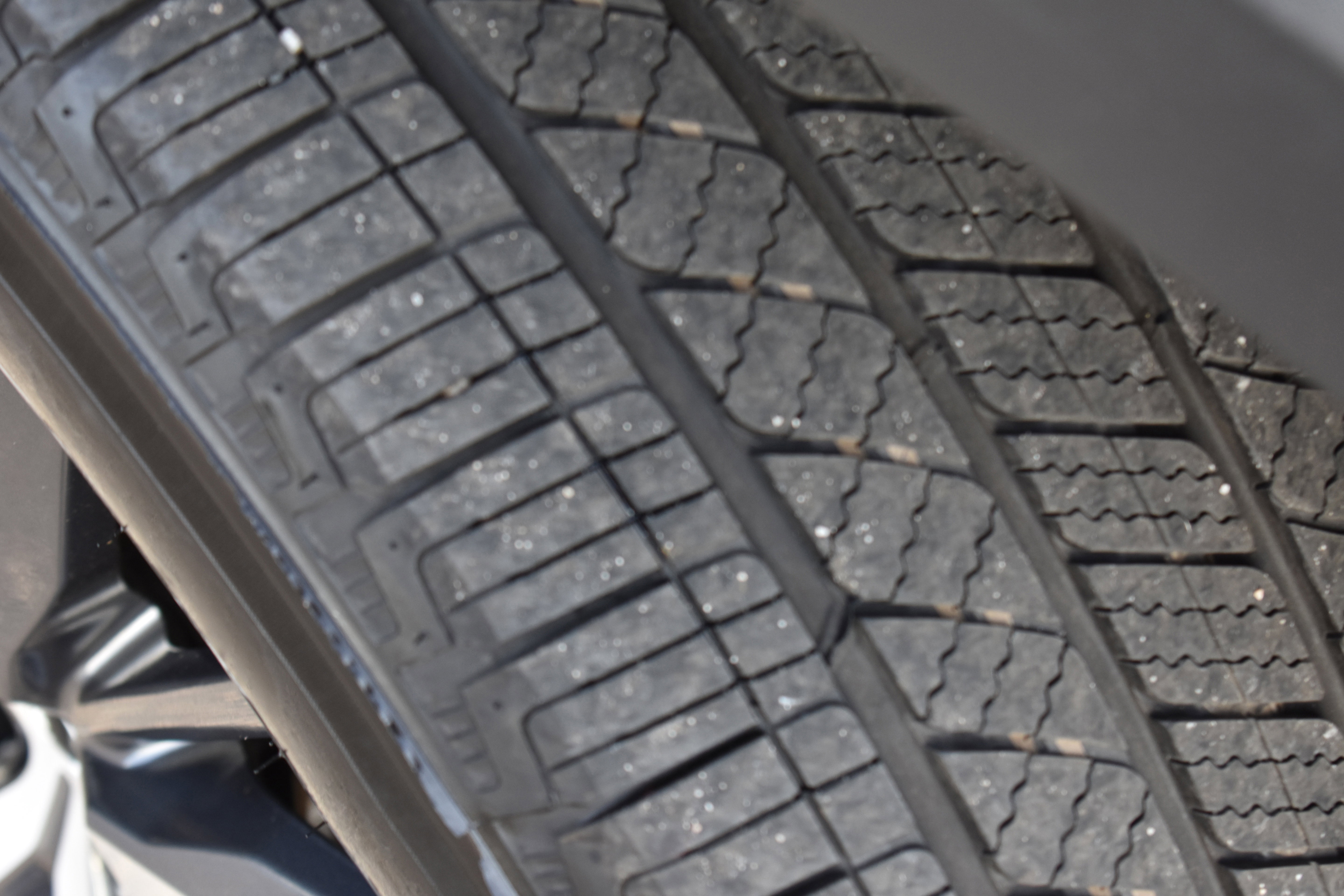 Used 2022 Nissan Pathfinder Platinum w/ Cargo Package image 11