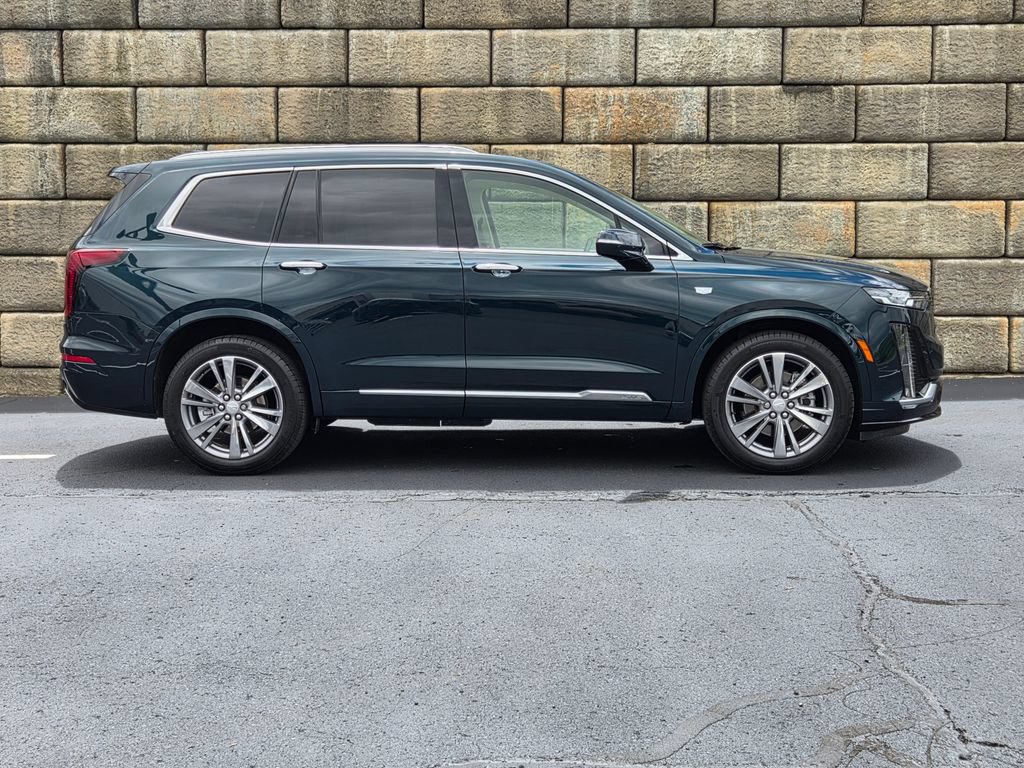 Used 2024 Cadillac XT6 Premium Luxury AWD/4WD image 6
