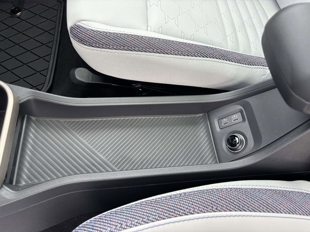 New 2026 MINI Cooper S image 24