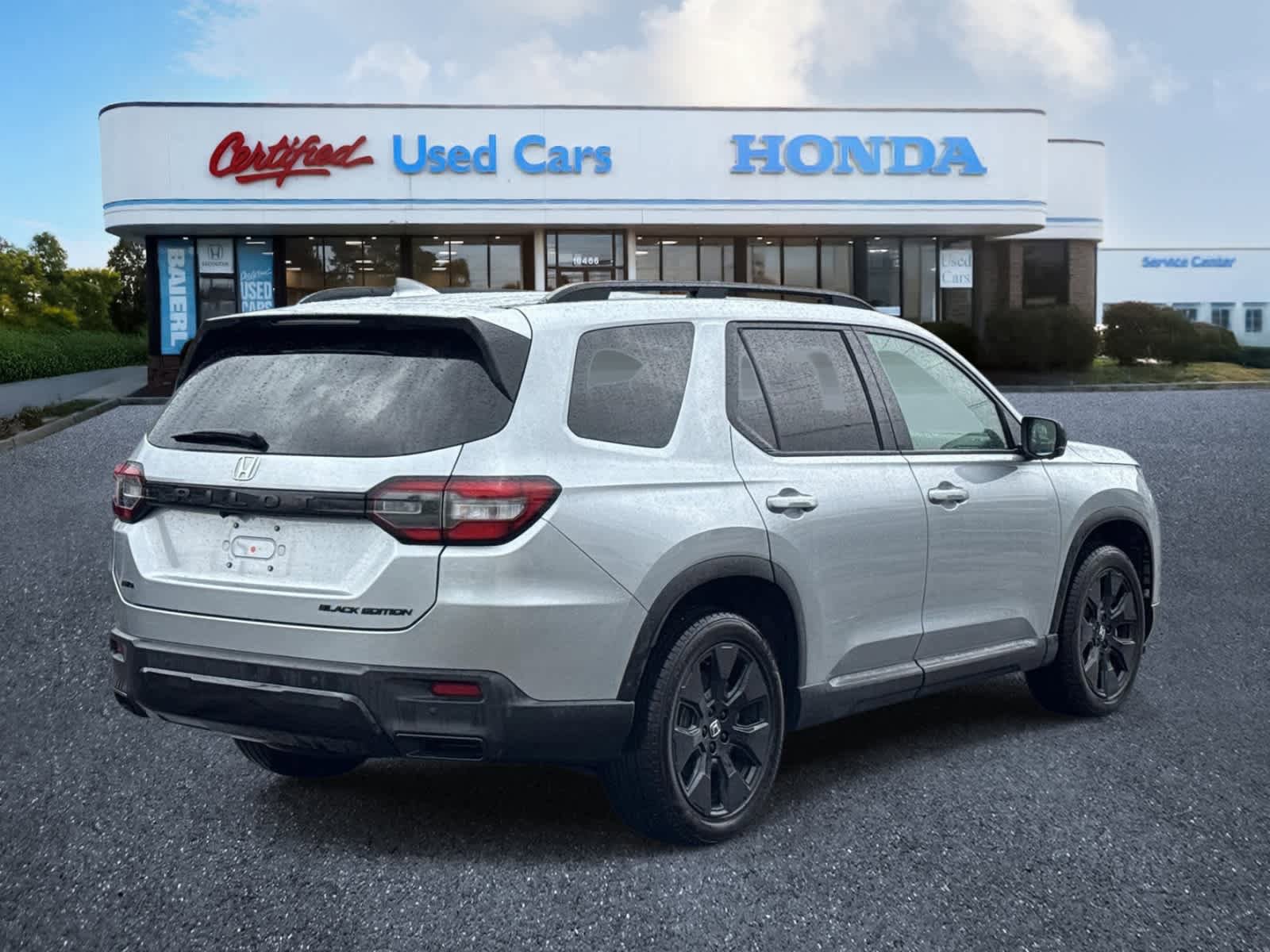 Used 2026 Honda Pilot Black Edition image 5