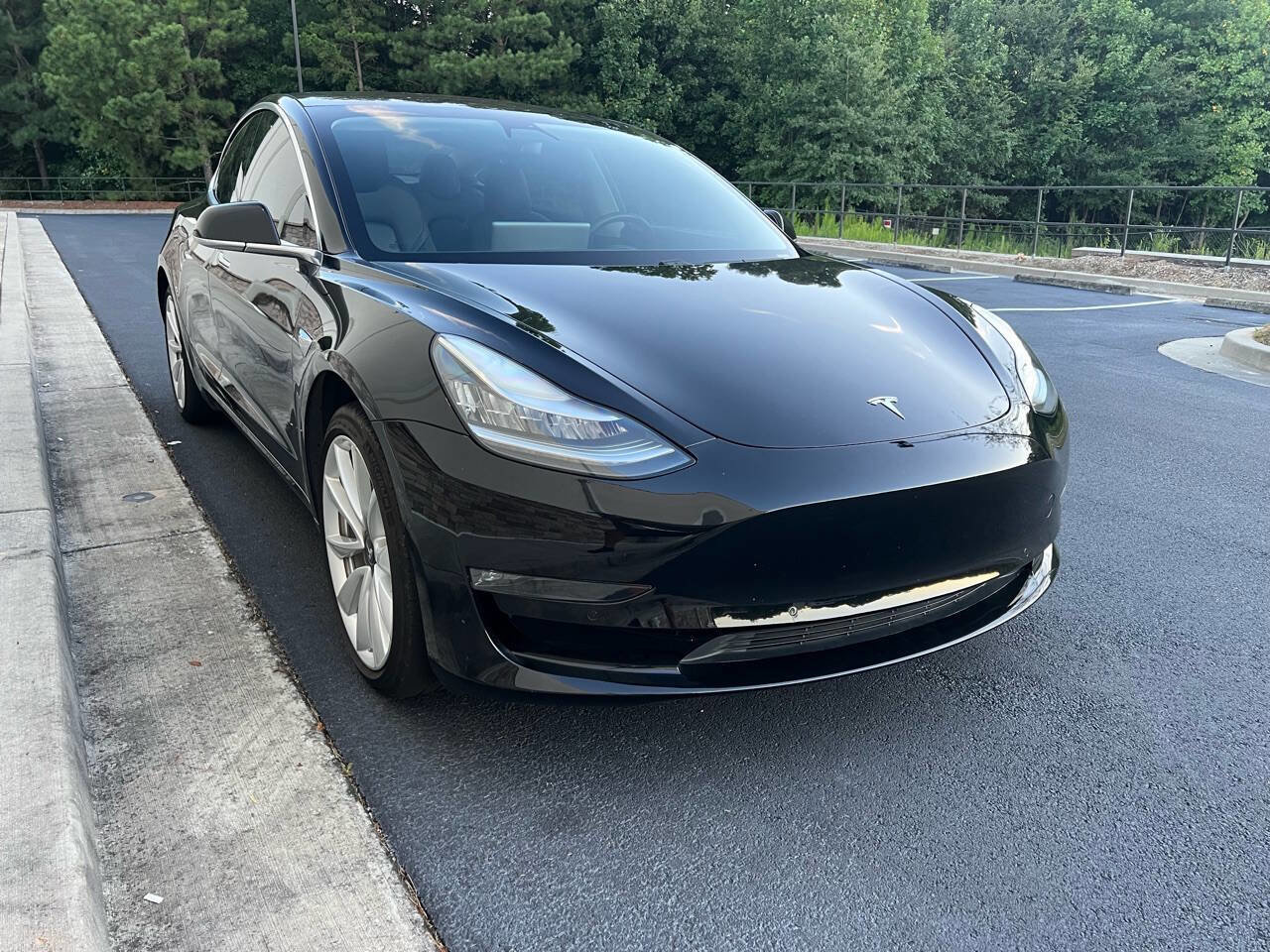 Used 2018 Tesla Model 3 Long Range AWD/4WD image 3