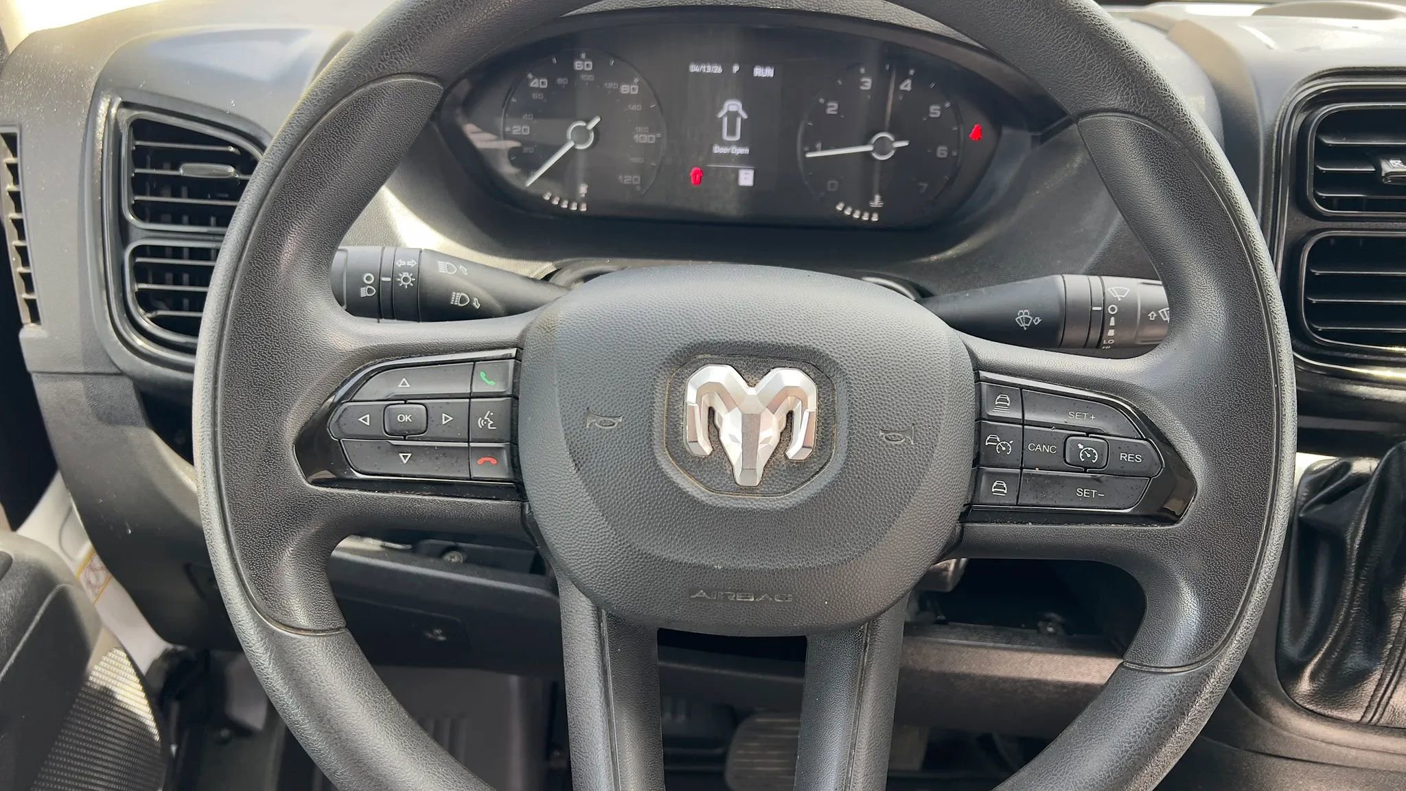 Used 2025 RAM ProMaster 2500 w/ Convenience Group FWD image 23