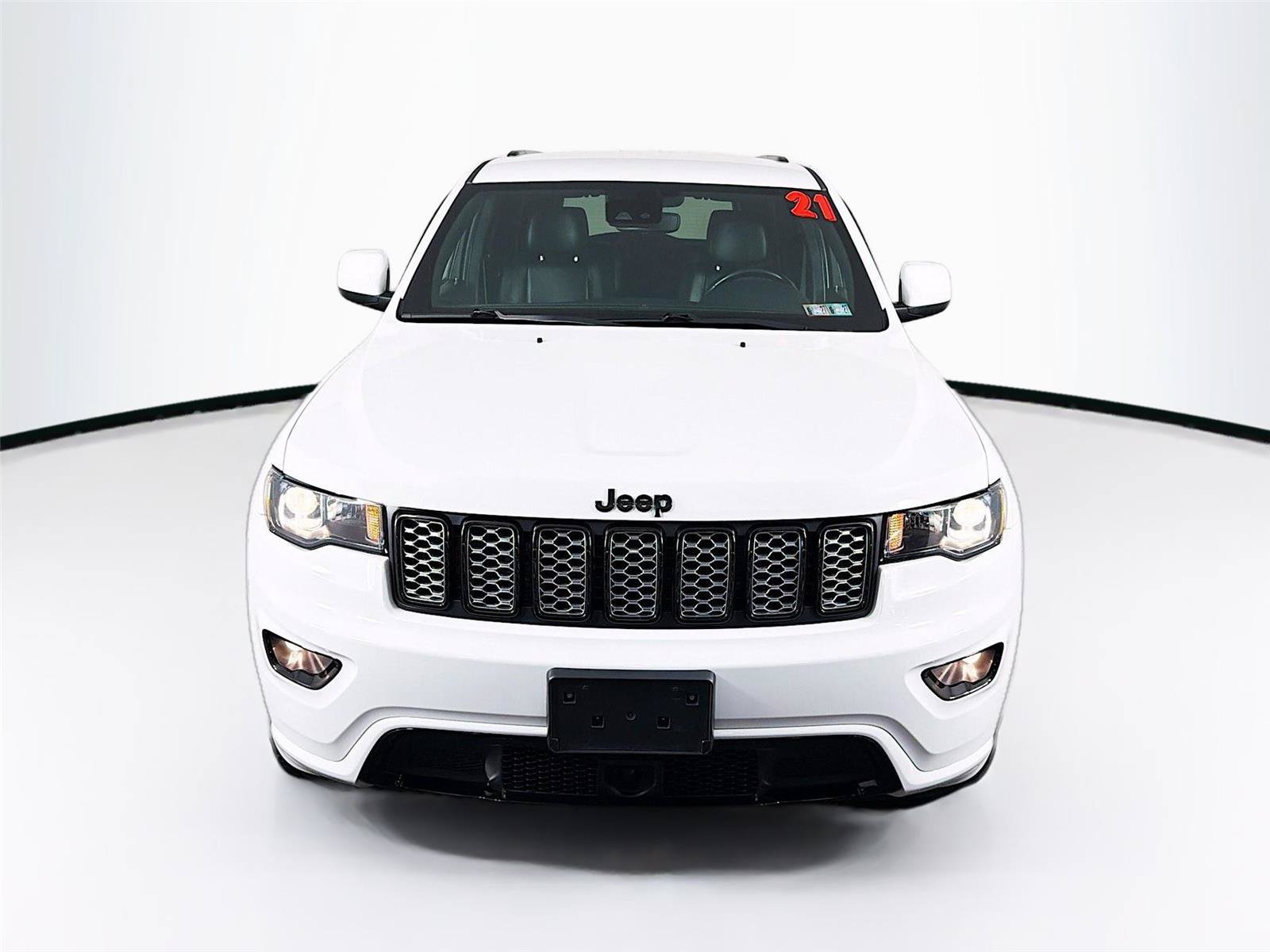 Used 2021 Jeep Grand Cherokee Laredo X AWD/4WD image 13