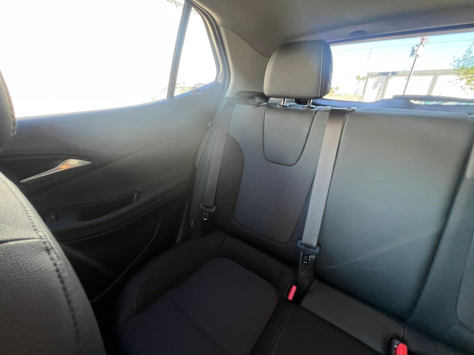 Used 2025 Buick Encore GX Preferred image 39