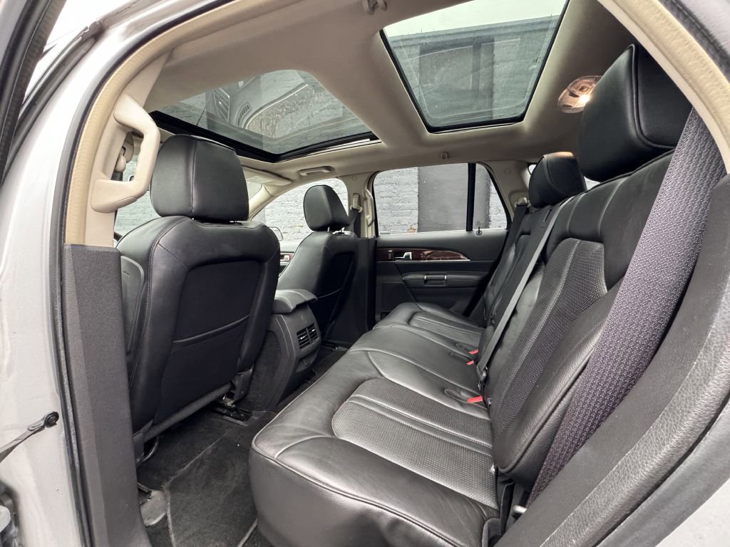 Used 2012 Lincoln MKX AWD image 15