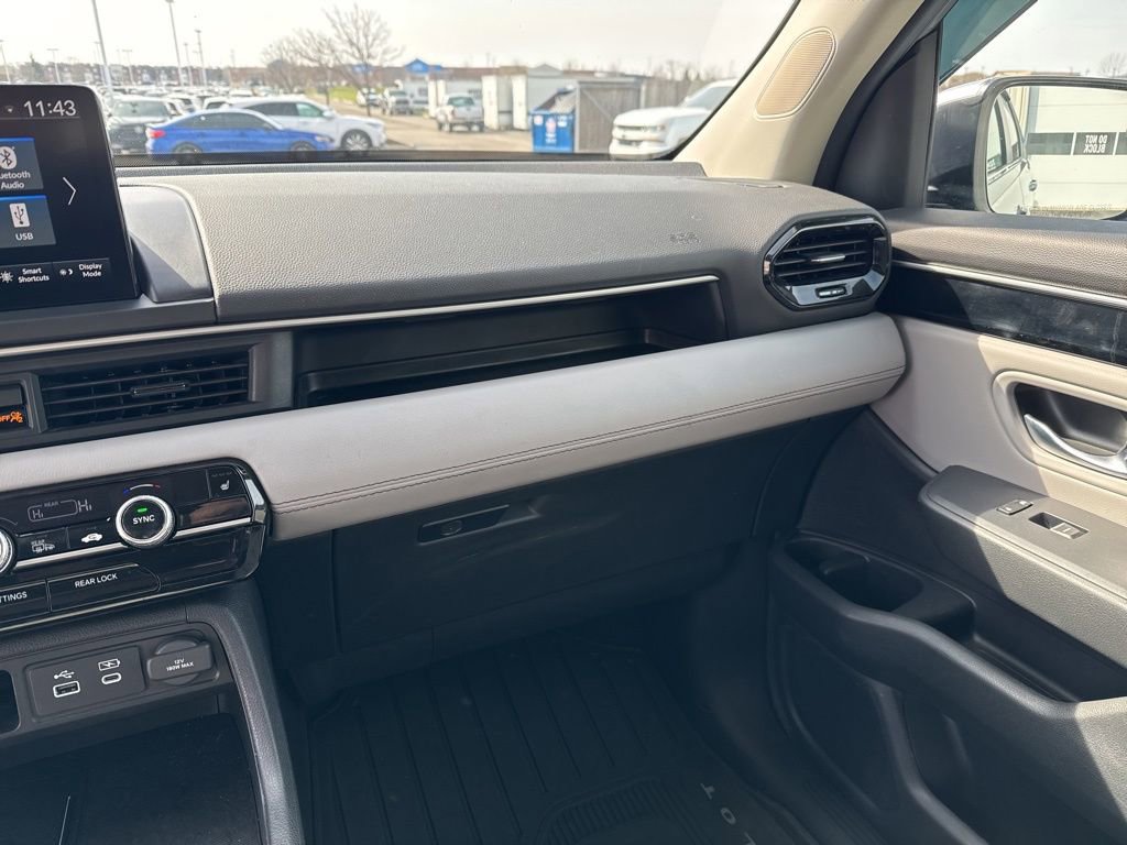 Used 2025 Honda Pilot EX-L image 24