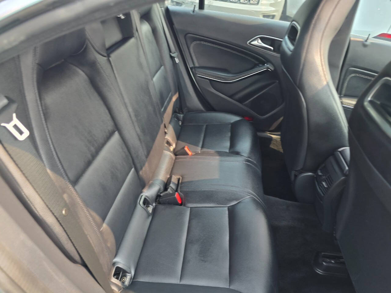 Used 2014 Mercedes-Benz CLA 250 w/ Multimedia Package image 27