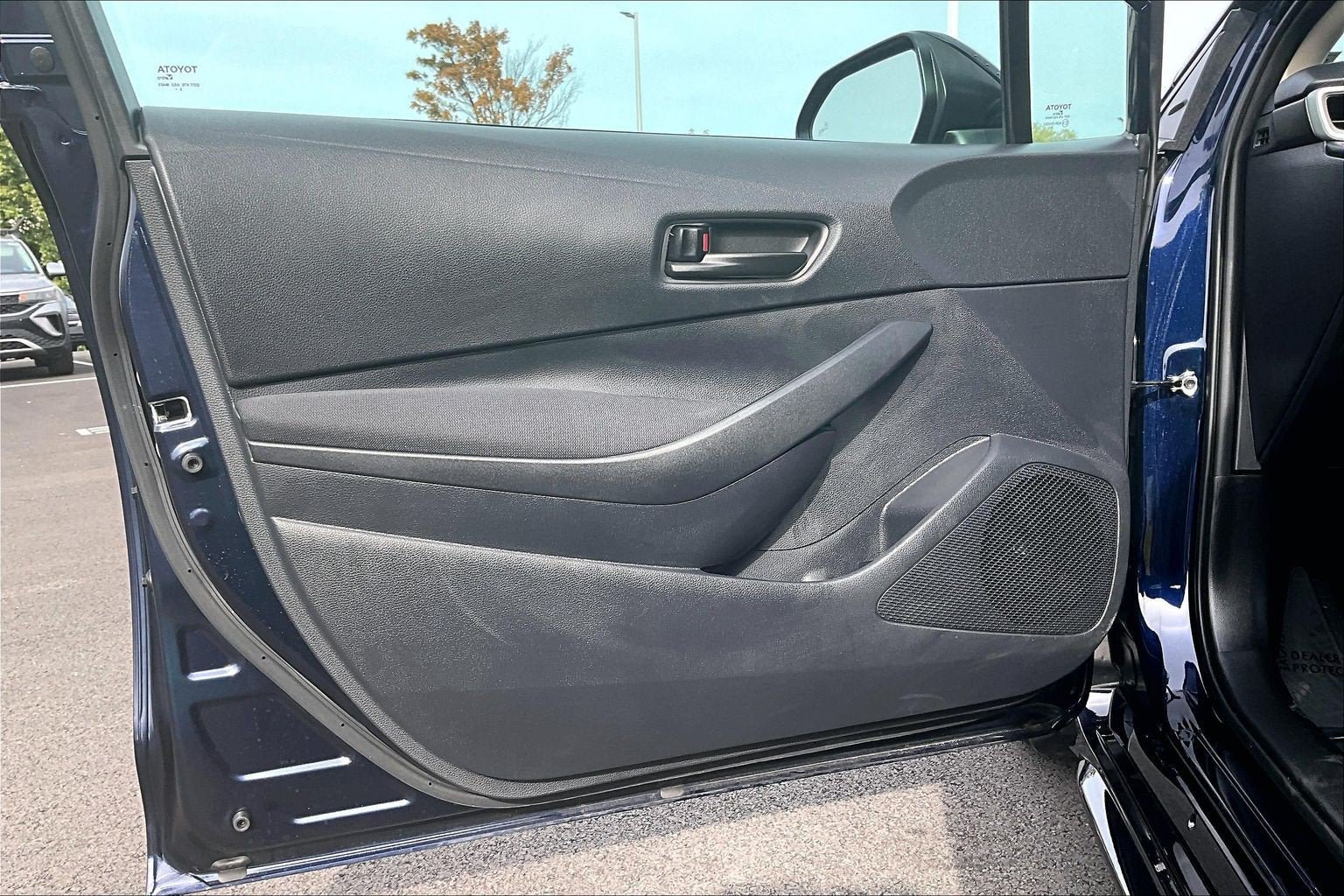 Used 2026 Toyota Corolla LE w/ LE Premium Package FWD image 21