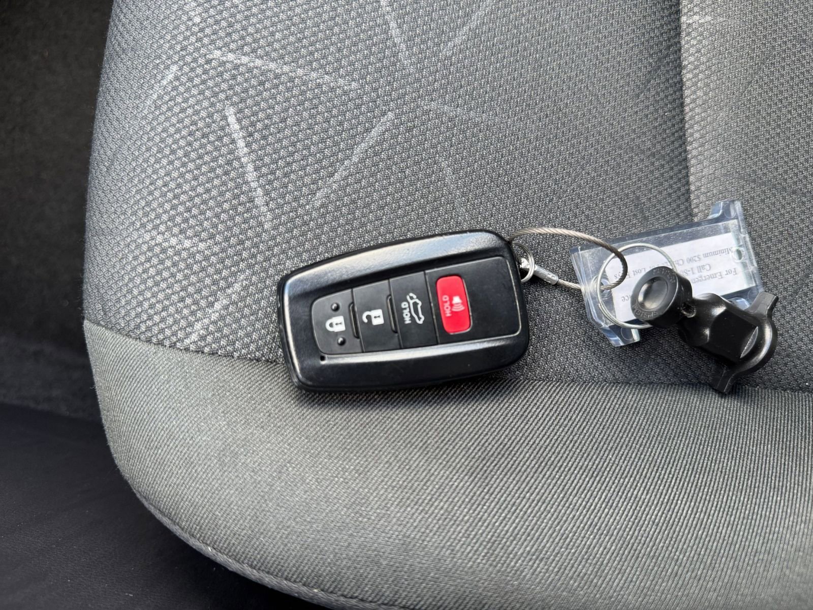 Used 2025 Toyota RAV4 XLE image 20