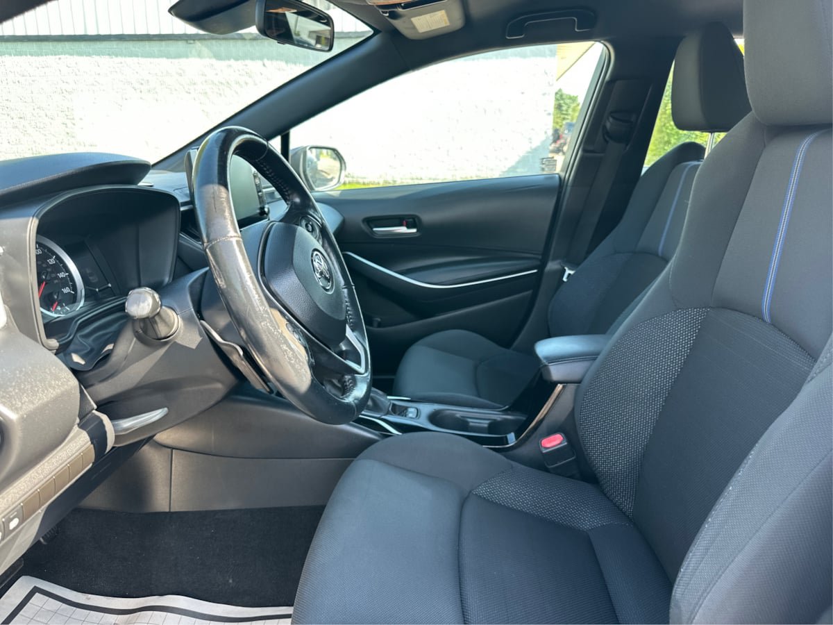 Used 2020 Toyota Corolla LE FWD image 9