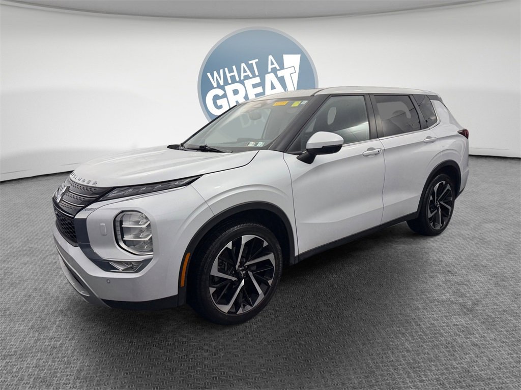 Used 2024 Mitsubishi Outlander SE image 8
